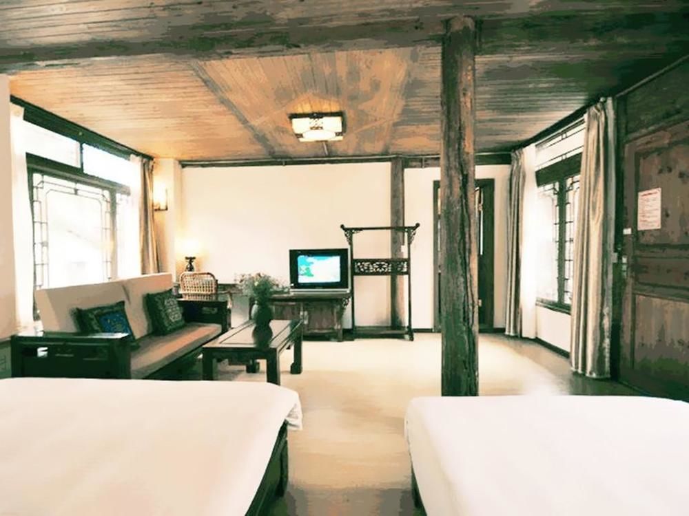 Golden Waterfront Inn Lijiang  Extérieur photo